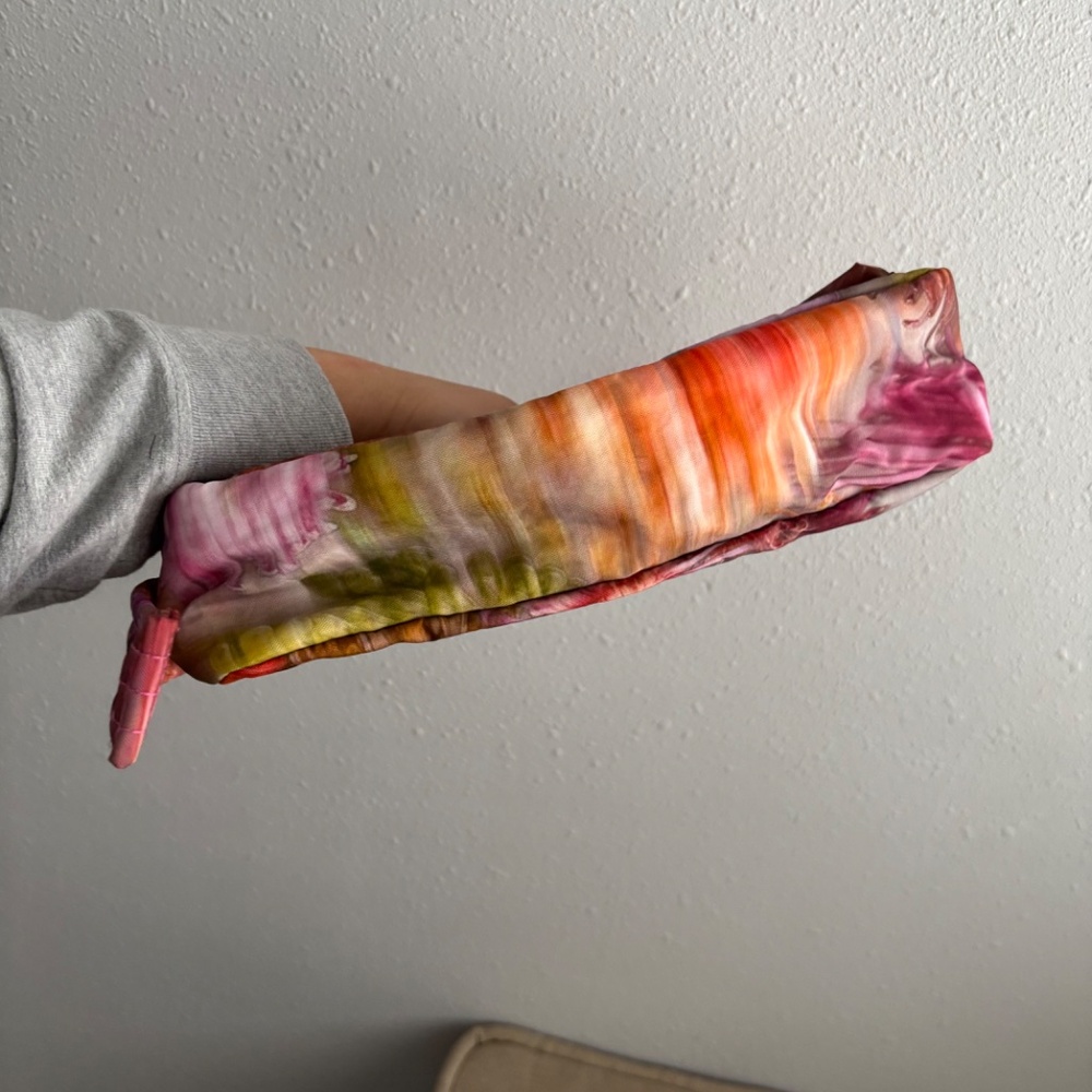 BAGGU x Collina Strada - Cargo Shoulder Bag - Berry Chrysanthemum - Picture 5 of 8